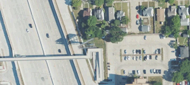 23600 Chrysler Dr