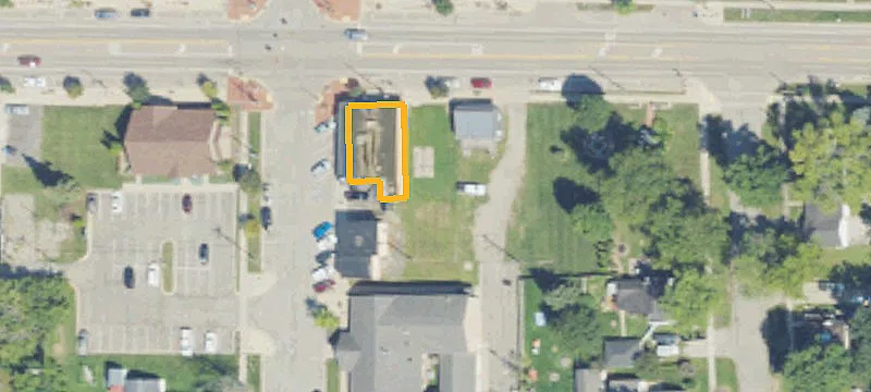 3 Grand Riv Ave, Unit 3