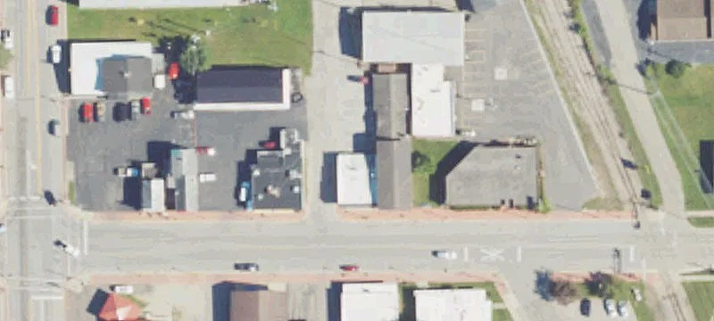 4724 Main St
