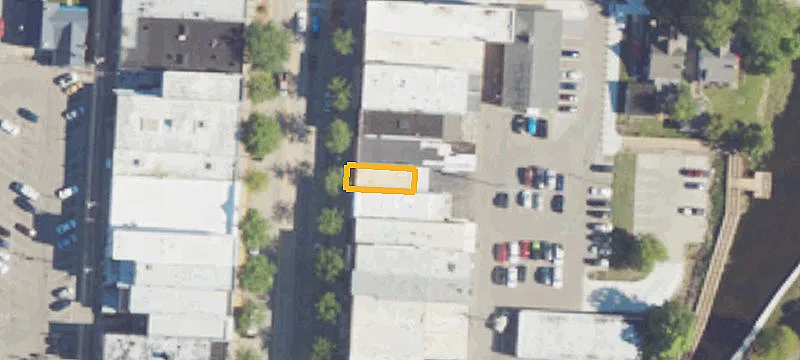 121 Main St