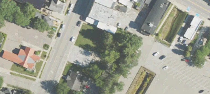 127 Main St