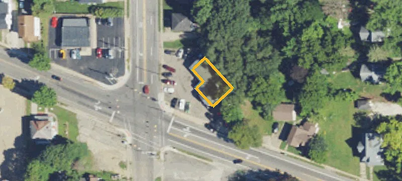 220 Austin Ave