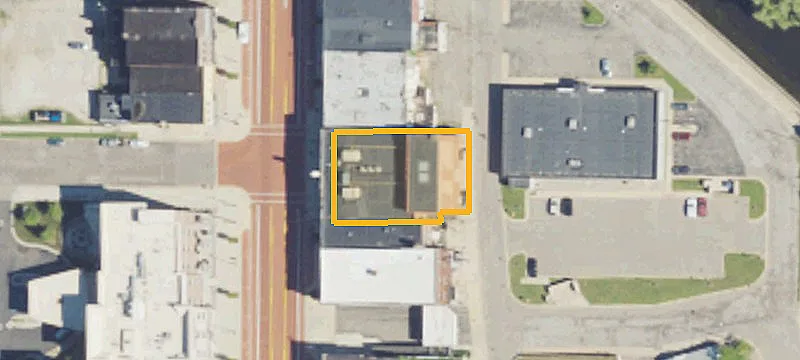 201 Superior St
