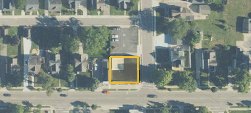 201 Main Ave