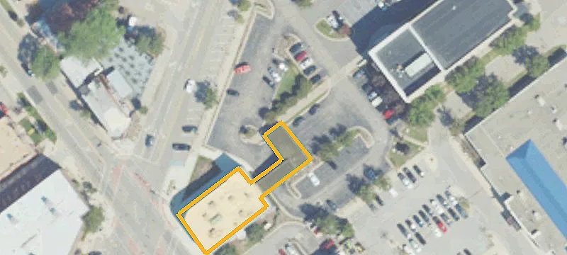 100 Main St