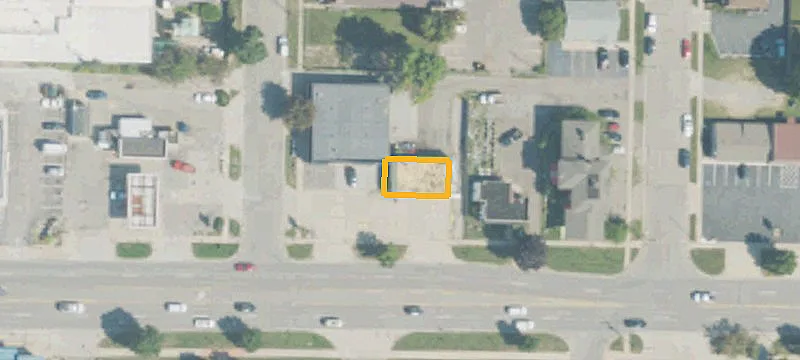 301 Main St