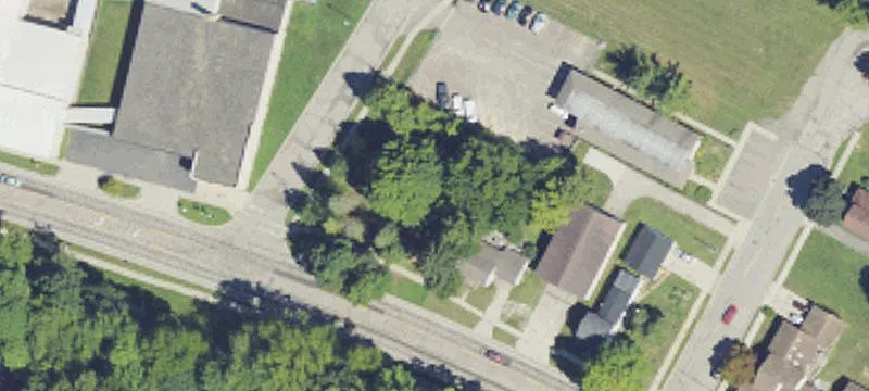 507 Grand Riv Ave