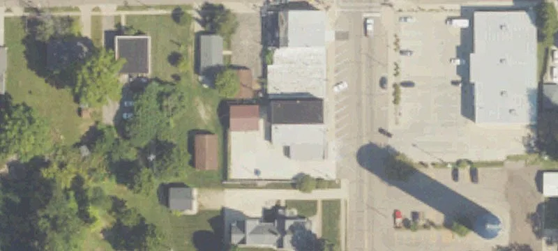 1590 Main St