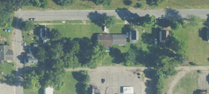 24 1st St