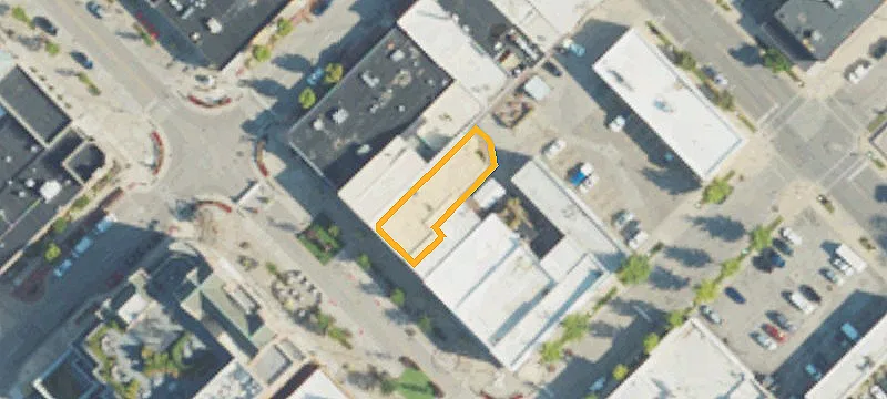 121 Main St