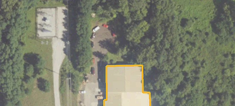 2450 Columbia W Ave