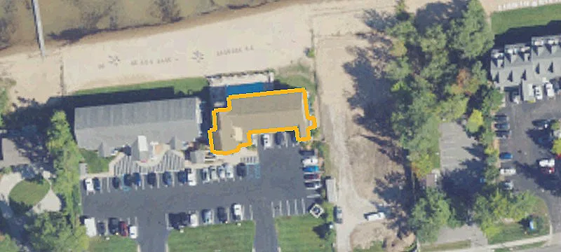 2215 Us Hwy 31st N