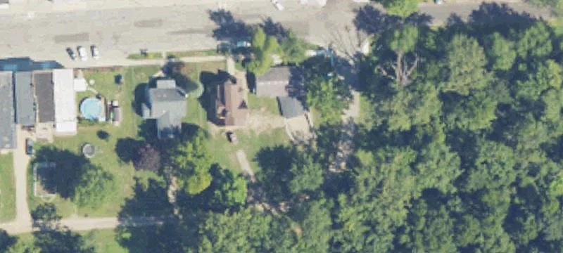 121 Superior St
