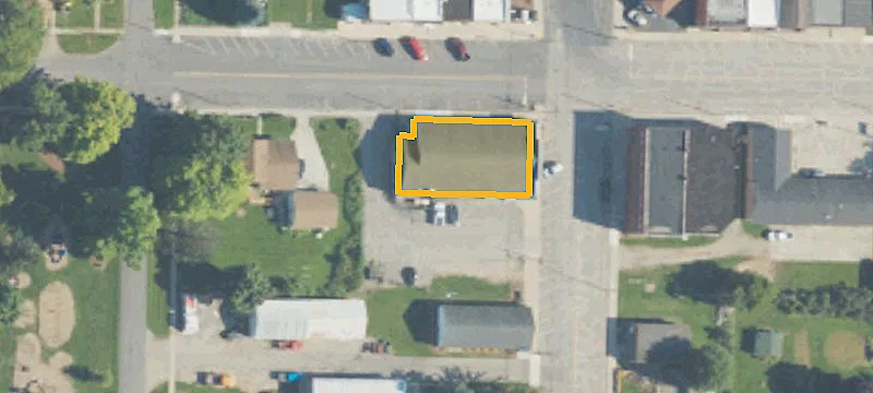 104 Maple Ave