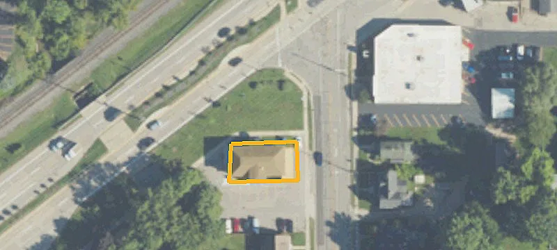 3210 Chicago Dr