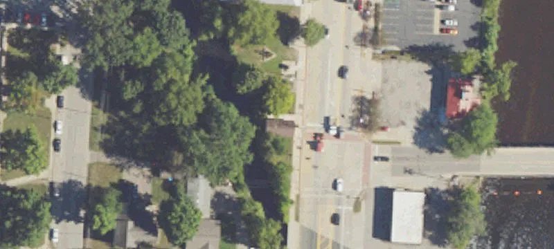 400 Main St