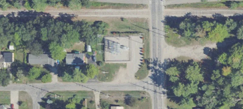 1975 Oak Dr