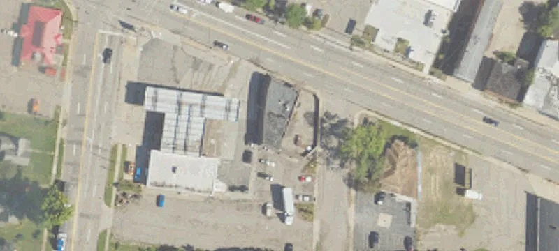 1423 Michigan W Ave