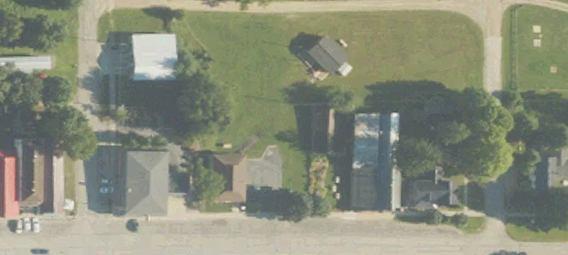 425 Main St