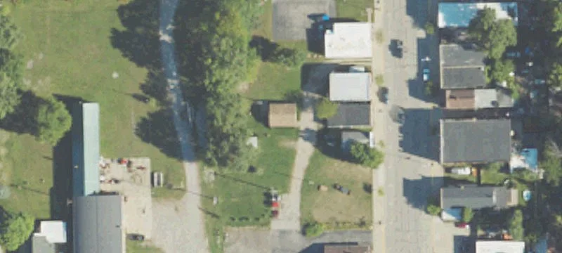 2027 Main St