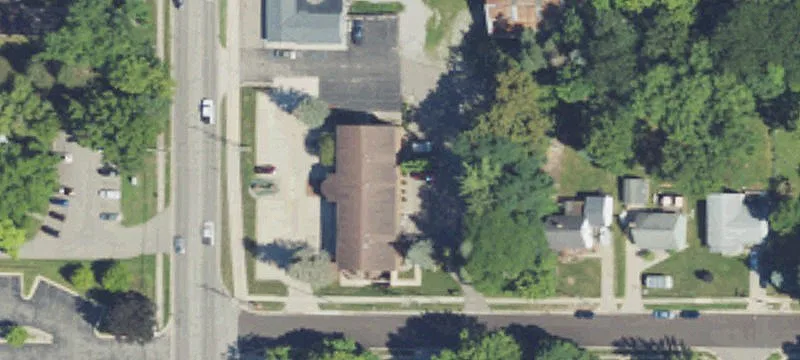 325 Clinton St