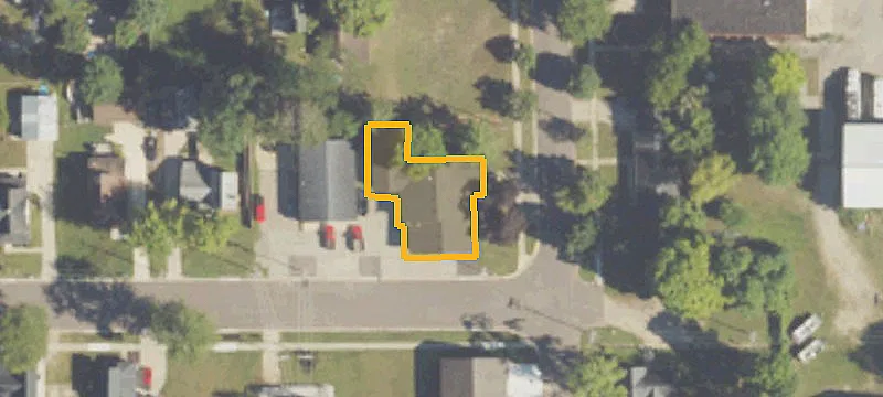 222 Maple St