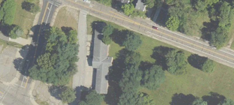 579 Van Buren W St