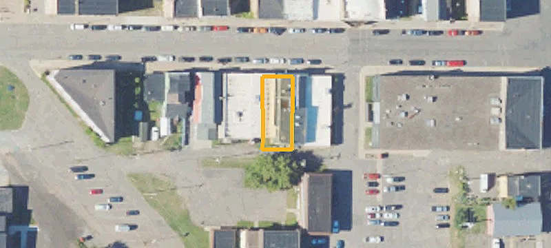 305 Iron St