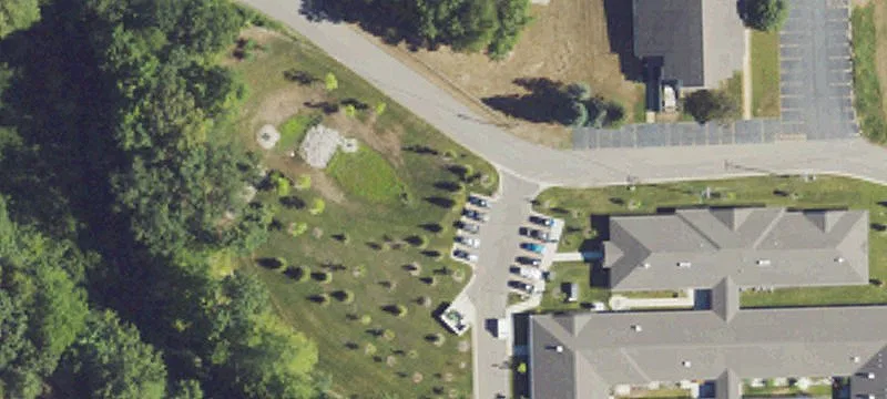 985 Lapeer Rd