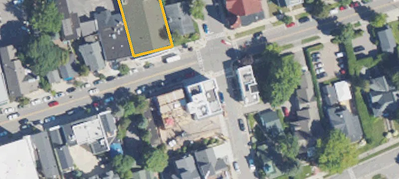 282 Main St