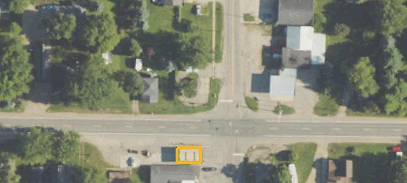 496 1st St