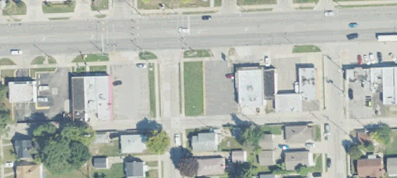 9 Mile Rd