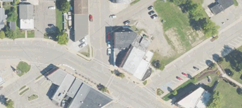 101 Grand Riv Rd