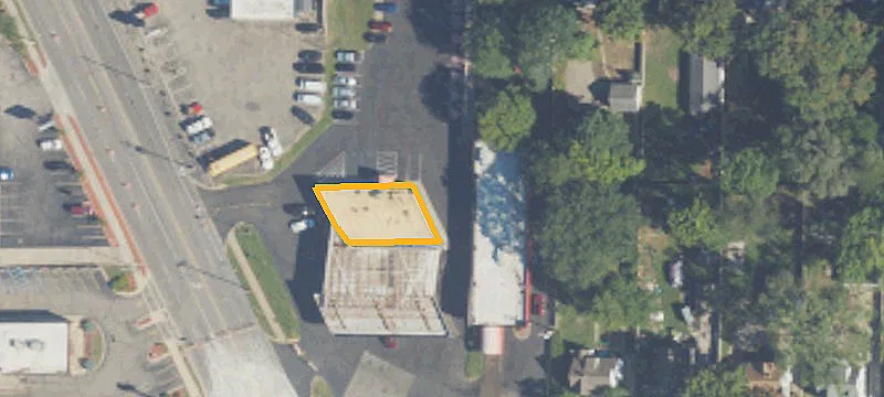 243 Riv Ave