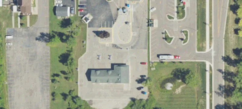 940 Saginaw Hwy
