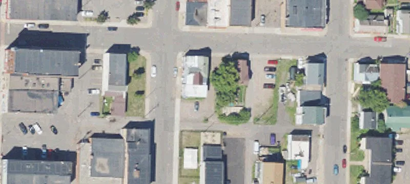 204 Pearl St