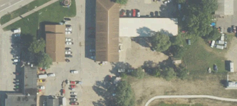 672 Chicago Dr Ste, Unit 1