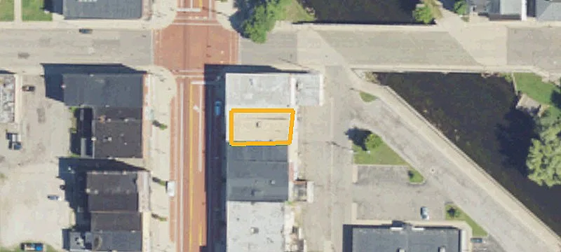 105 Superior St