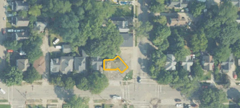 1014 Mls St