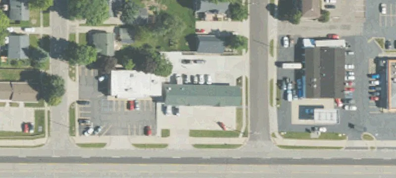 435 Saginaw Hwy