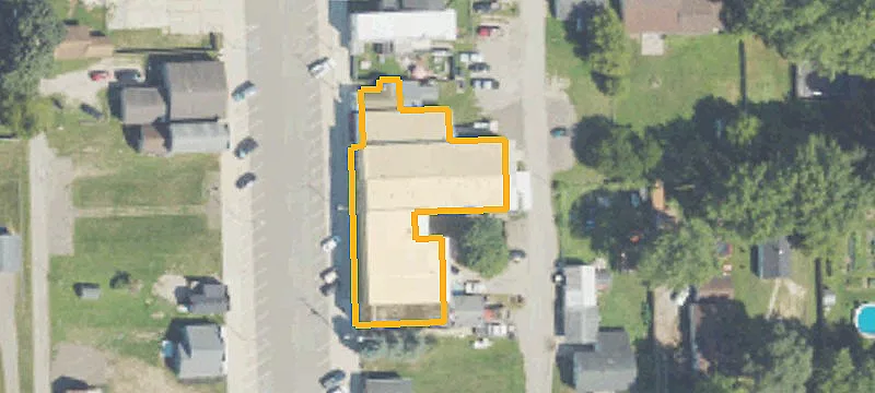 320 Main St