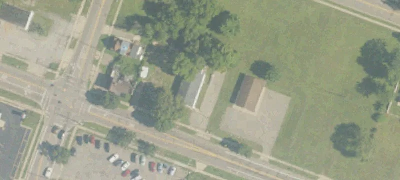 420 Van Buren W St