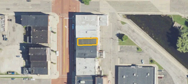 109 Superior St