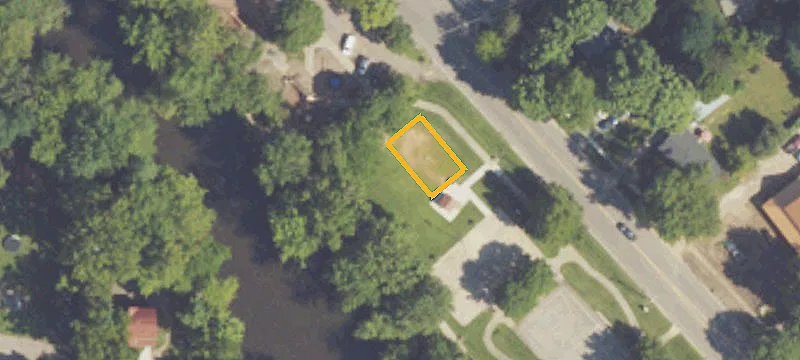 121 Sherwood Ave