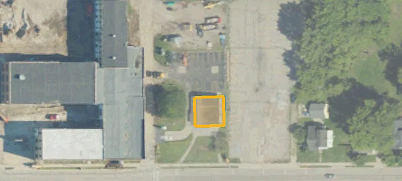 405 Main Ave