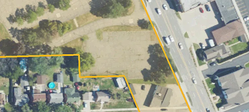 32875 Utica Rd