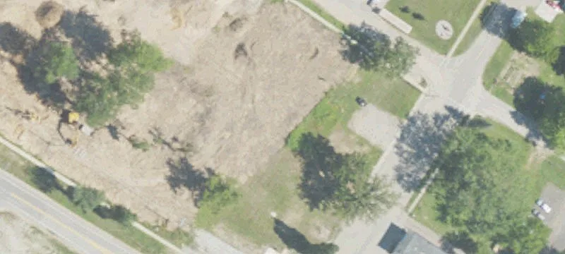 382 Ctr St