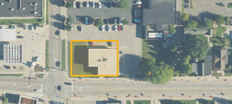 9 Main Ave