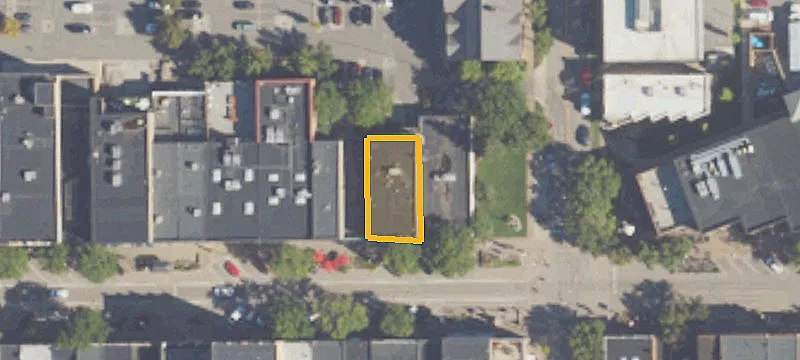 51 8th St