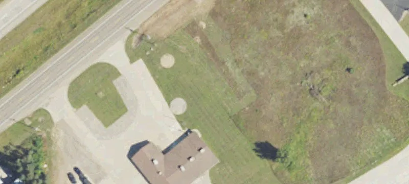 2512 Lansing Rd